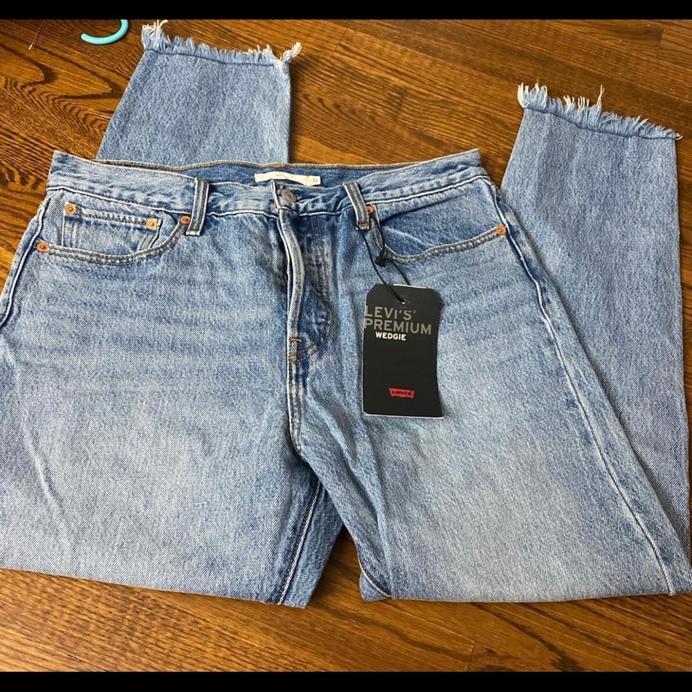 NWT Levi Wedge Fit Jeans